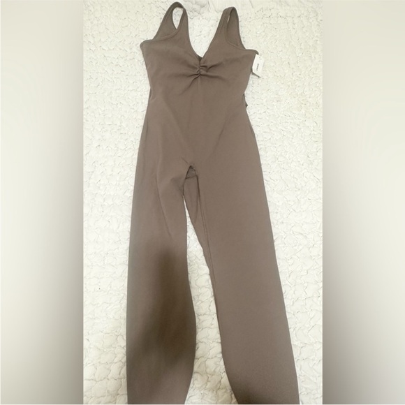 SPANX deep dive booty boost jumpsuit - Picture 4 of 7